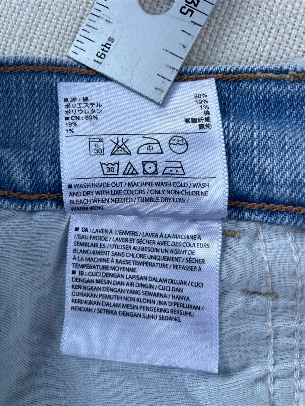 Old Navy Light Blue Denim Rolled-Hem Boyfriend Shorts
